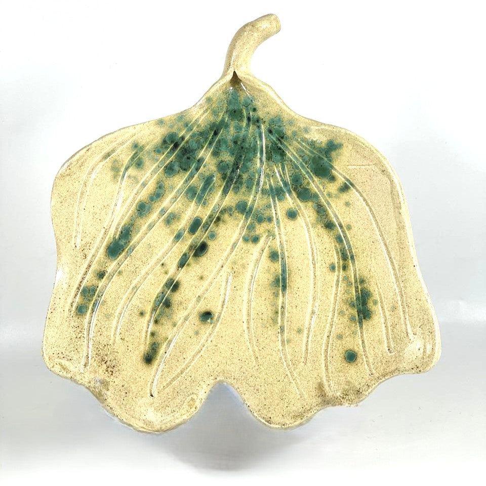 HANDMADE LEAVES PLATE SMALL
