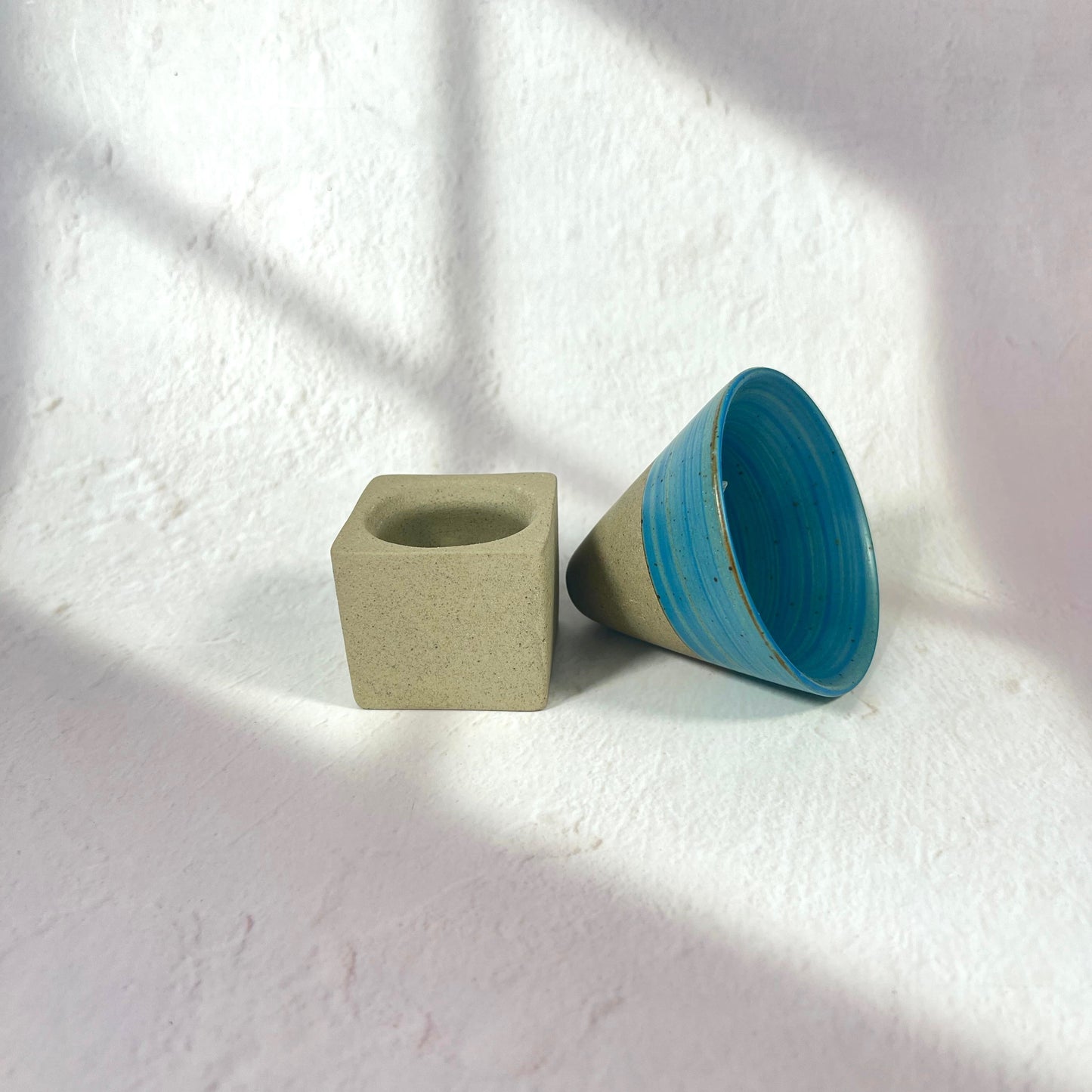 CONICAL SHAPED TEA CUP WITH HOLDER 100ML/BLUE