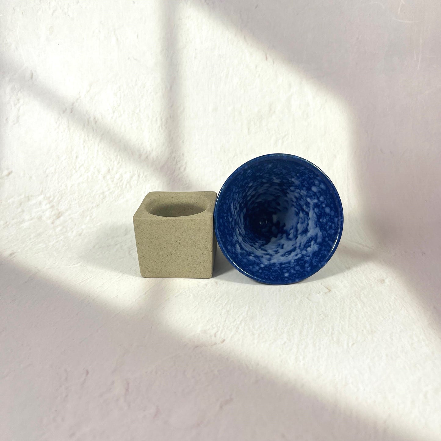 CONICAL SHAPED CUP & HOLDER 100ML/NAVY