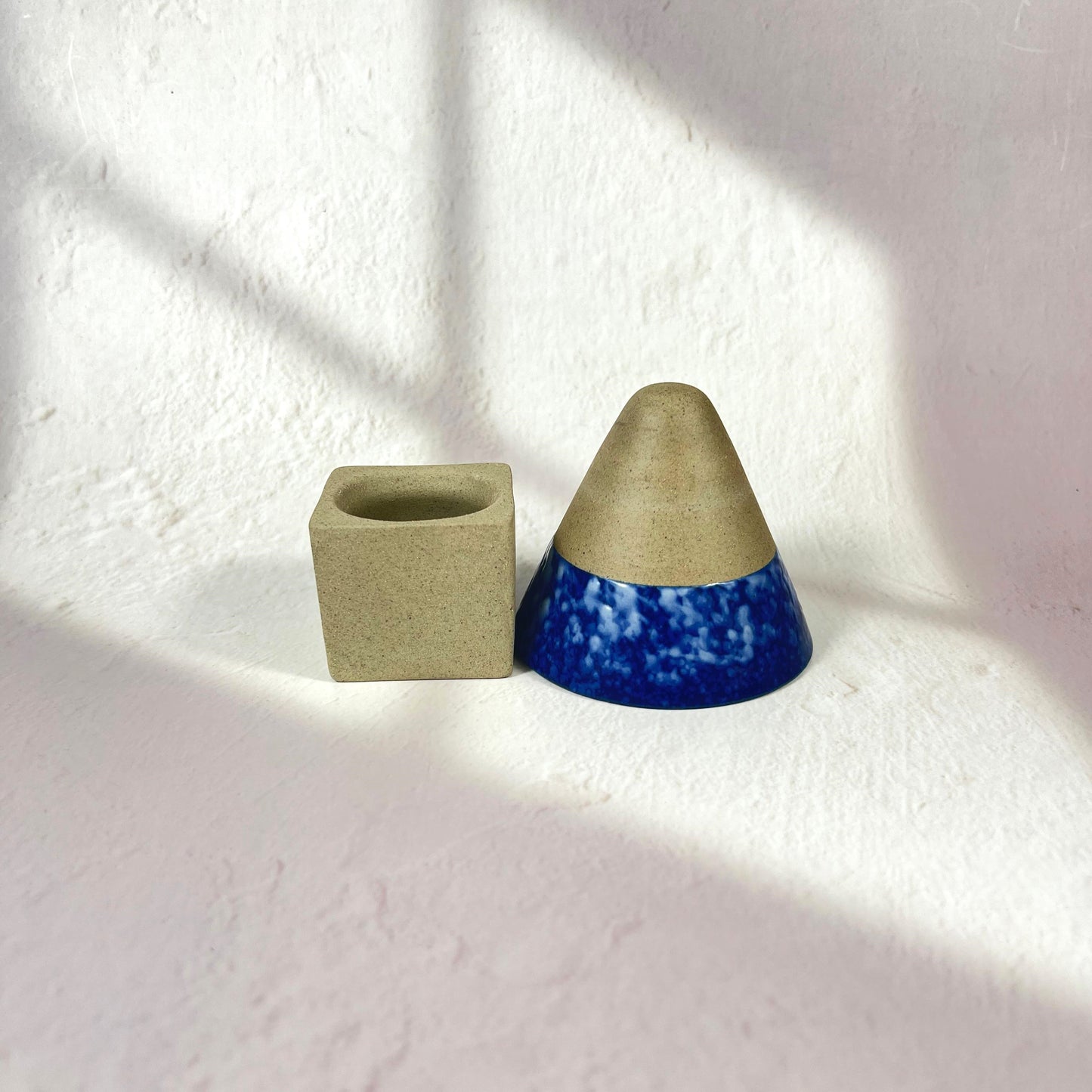 CONICAL SHAPED CUP & HOLDER 100ML/NAVY