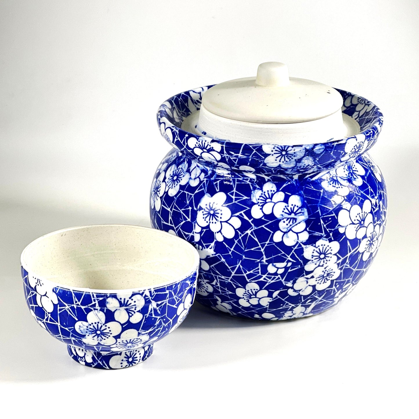 Chinese ceramic jar