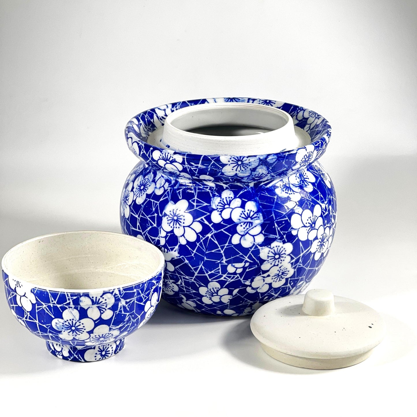 Chinese ceramic jar