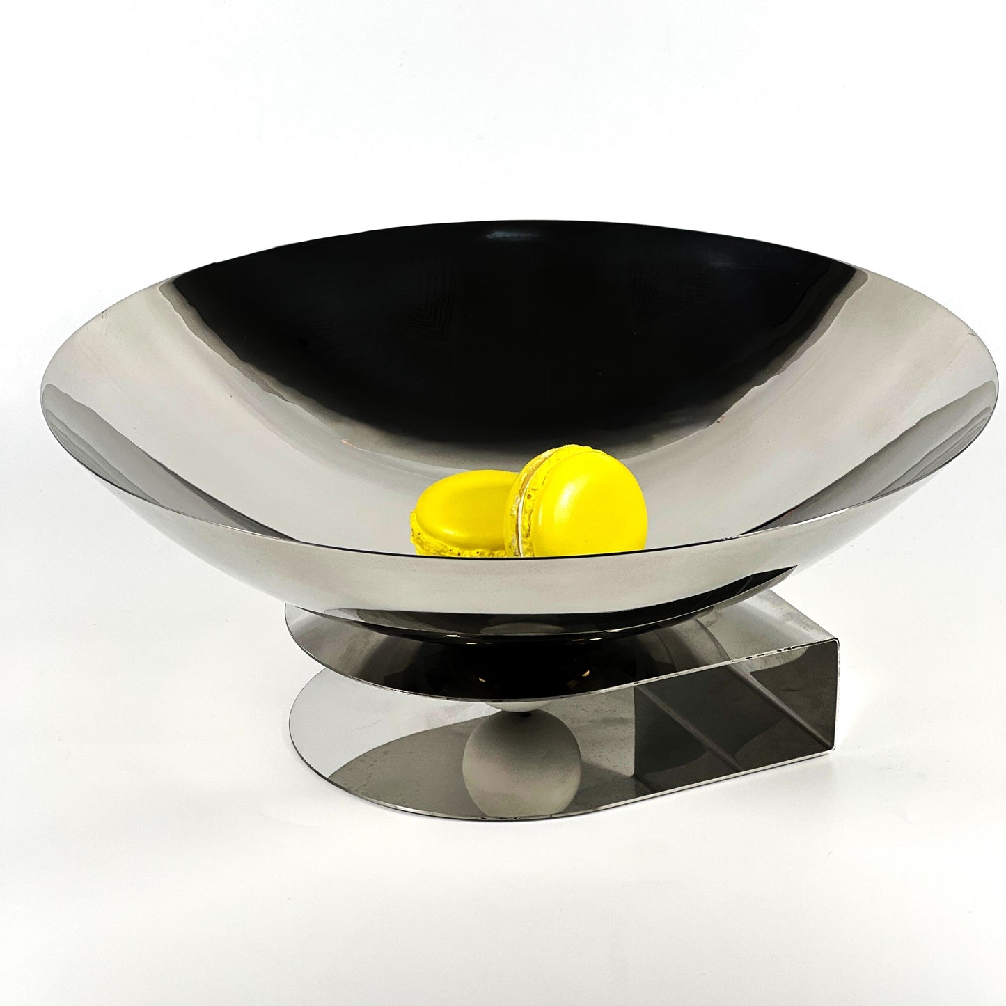 LUXURY METAL HALF ROUND VERTICAL FRUIT BOWL