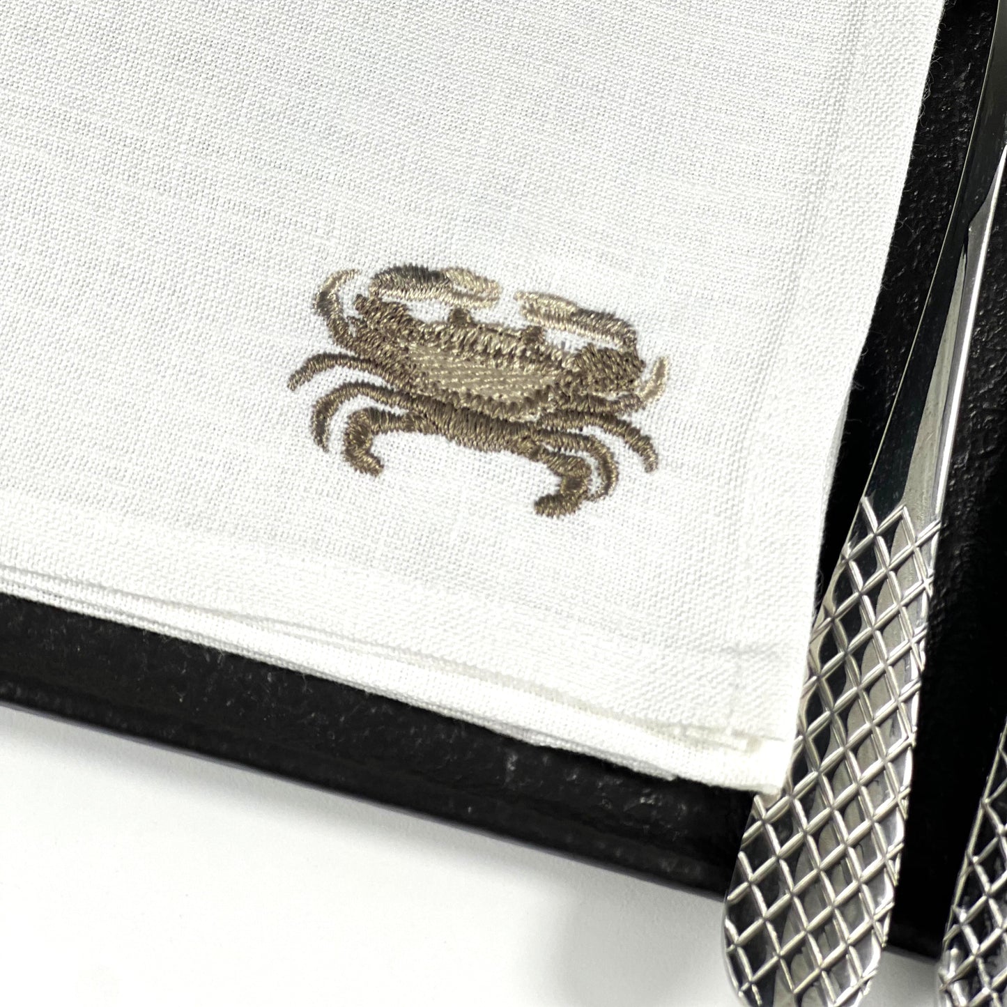 CRAB BEIGE-WHITE LINEN COCKTAIL NAPKIN