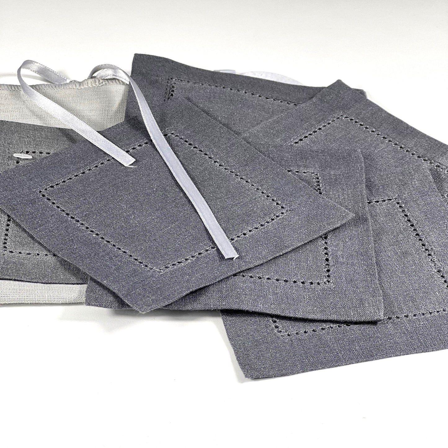 HEMSTICH LIGHT GRAY LINEN COASTER