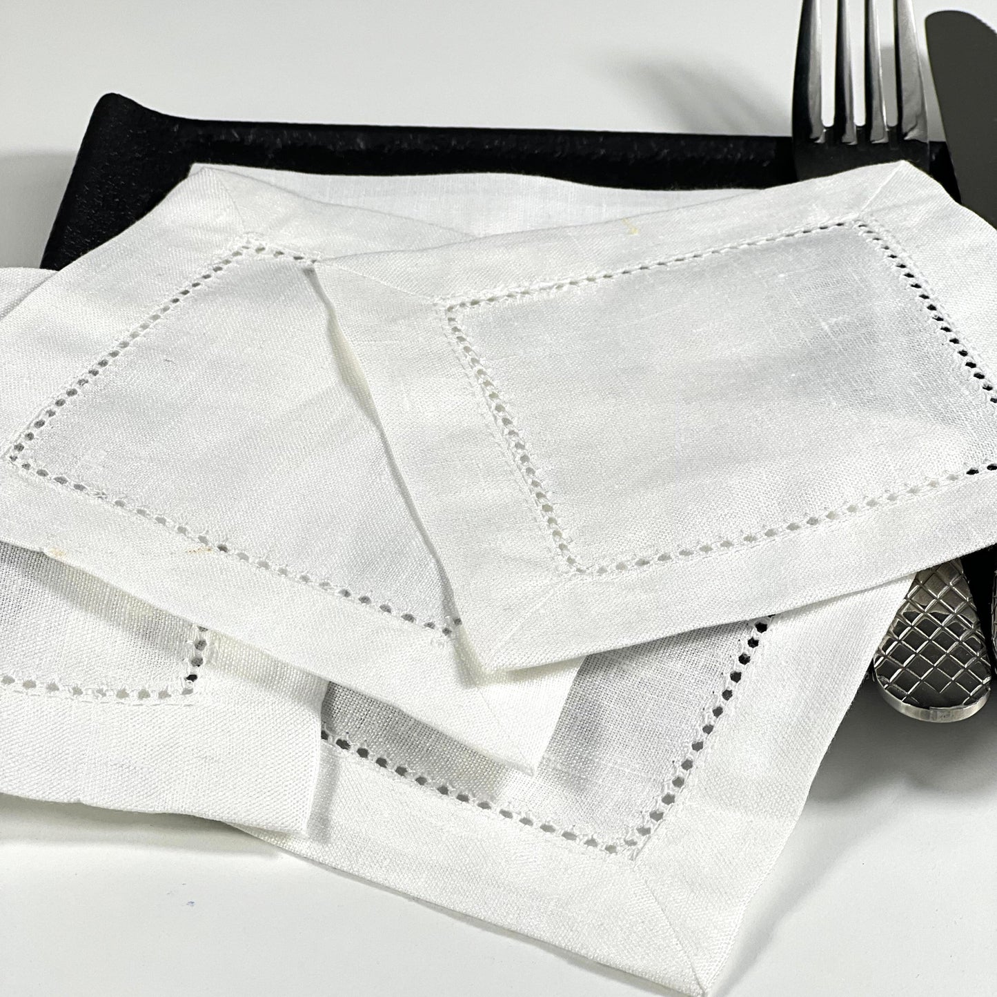 HEMSTICH WHITE LINEN COASTER