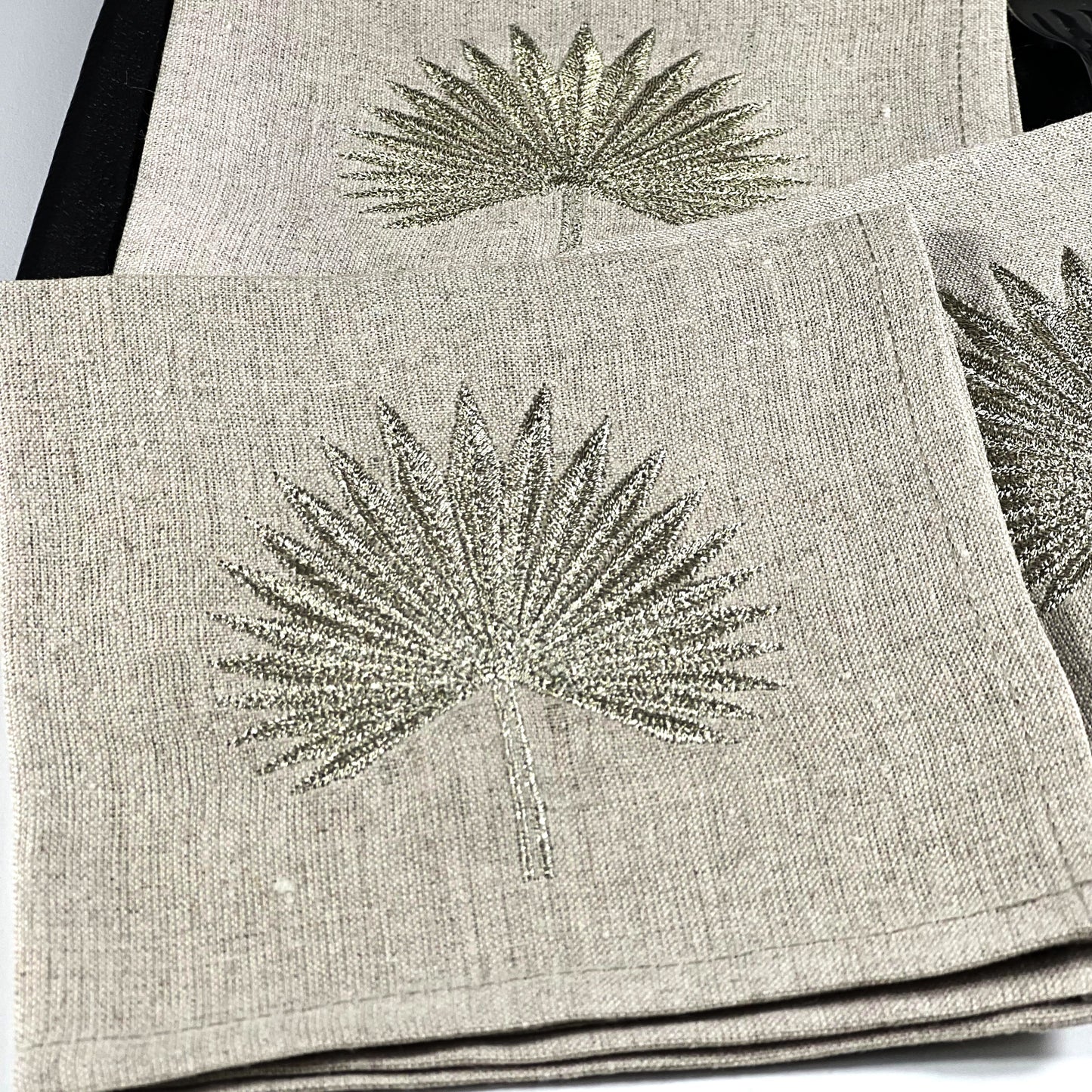 GOLD POINTY PALM LEAF-NATURAL LINEN COCKTAIL NAPKIN