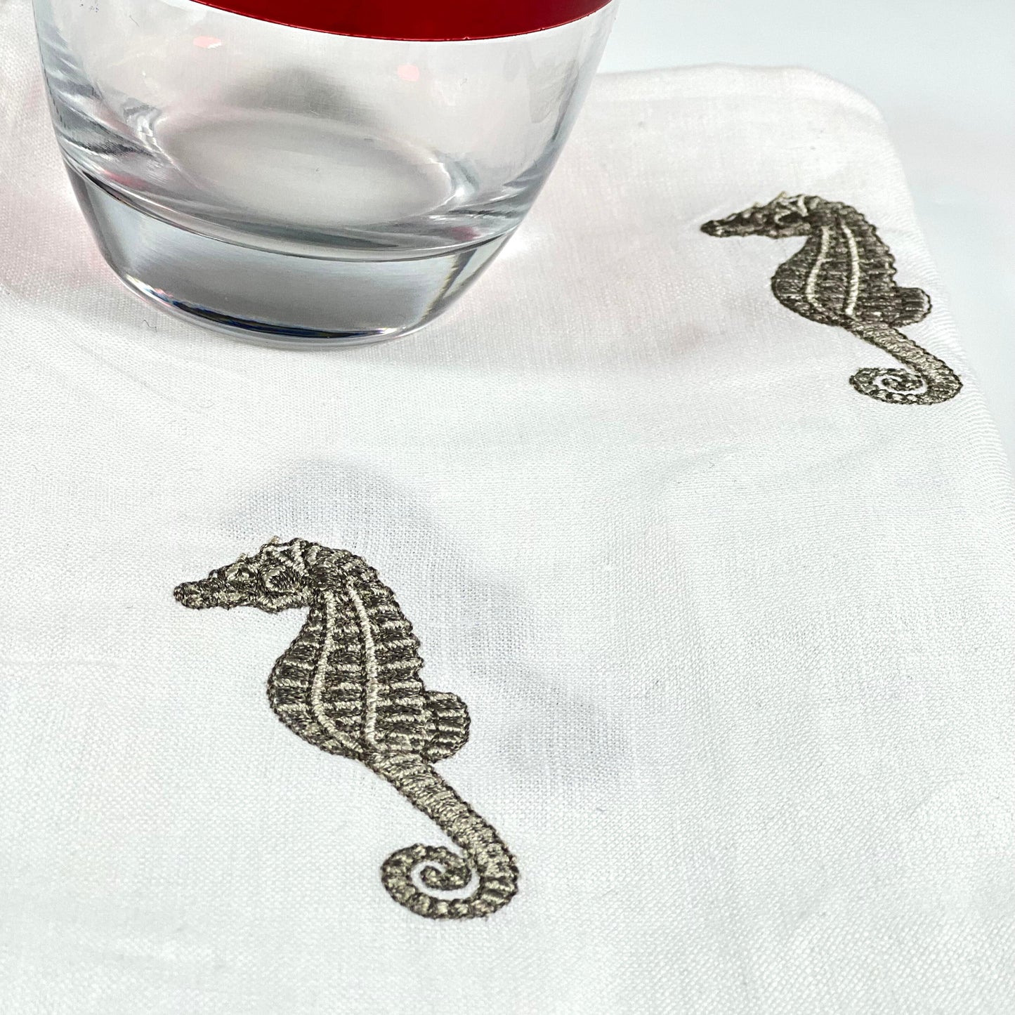 SEA HORSE HEMSTICH BEIGE-WHITE LINEN RUNNER
