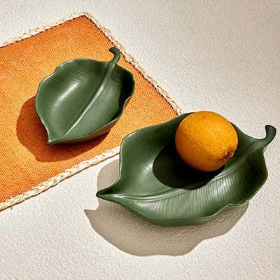 LEAF 2 CERAMIC DECORATIVE PLATE MAdd a natural touch to your home with the Leaf 2 Ceramic Decorative Plate. This beautifully crafted plate brings the elegance of nature indoors with its delicate leaCeramic Plate