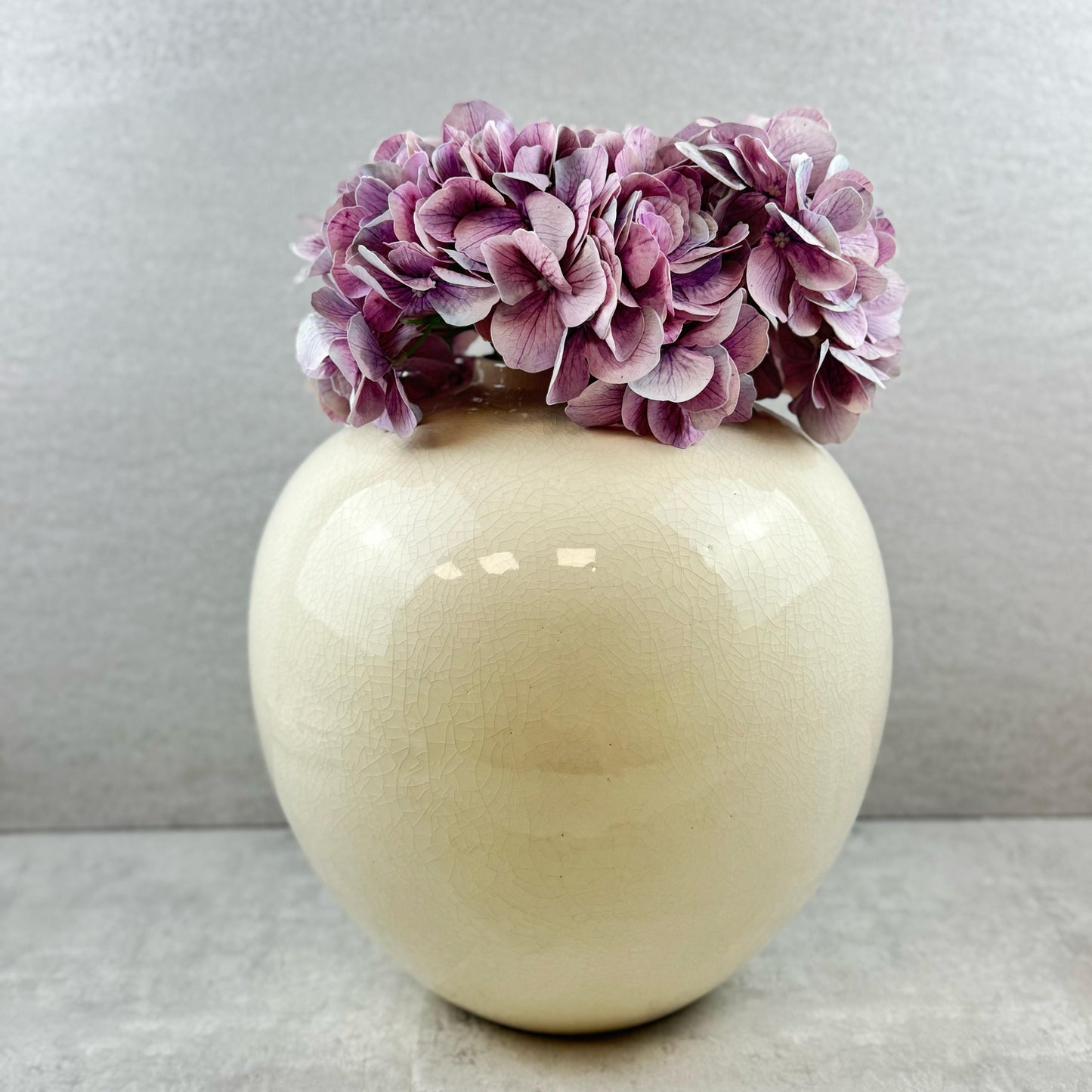 HANDMADE PAINTING POT 35*30 CM