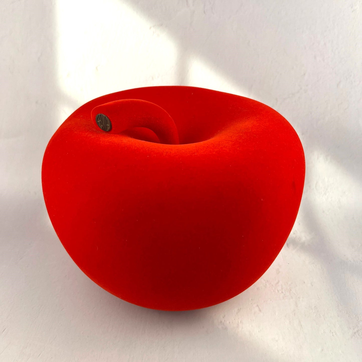 EVA/RED 1 - APPLE SHAPED MONEYBOX