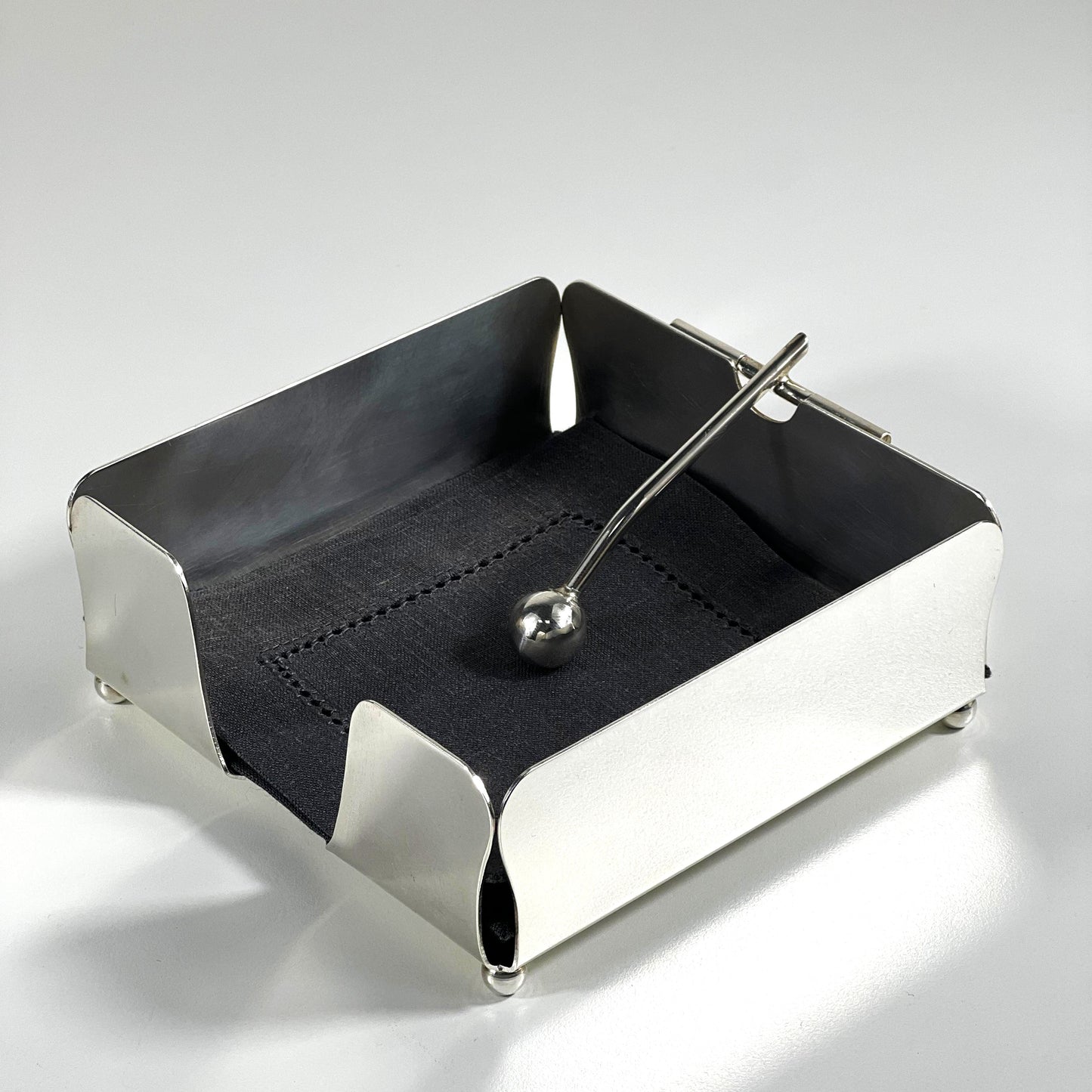 SMALL NAPKIN TRAY SILVER