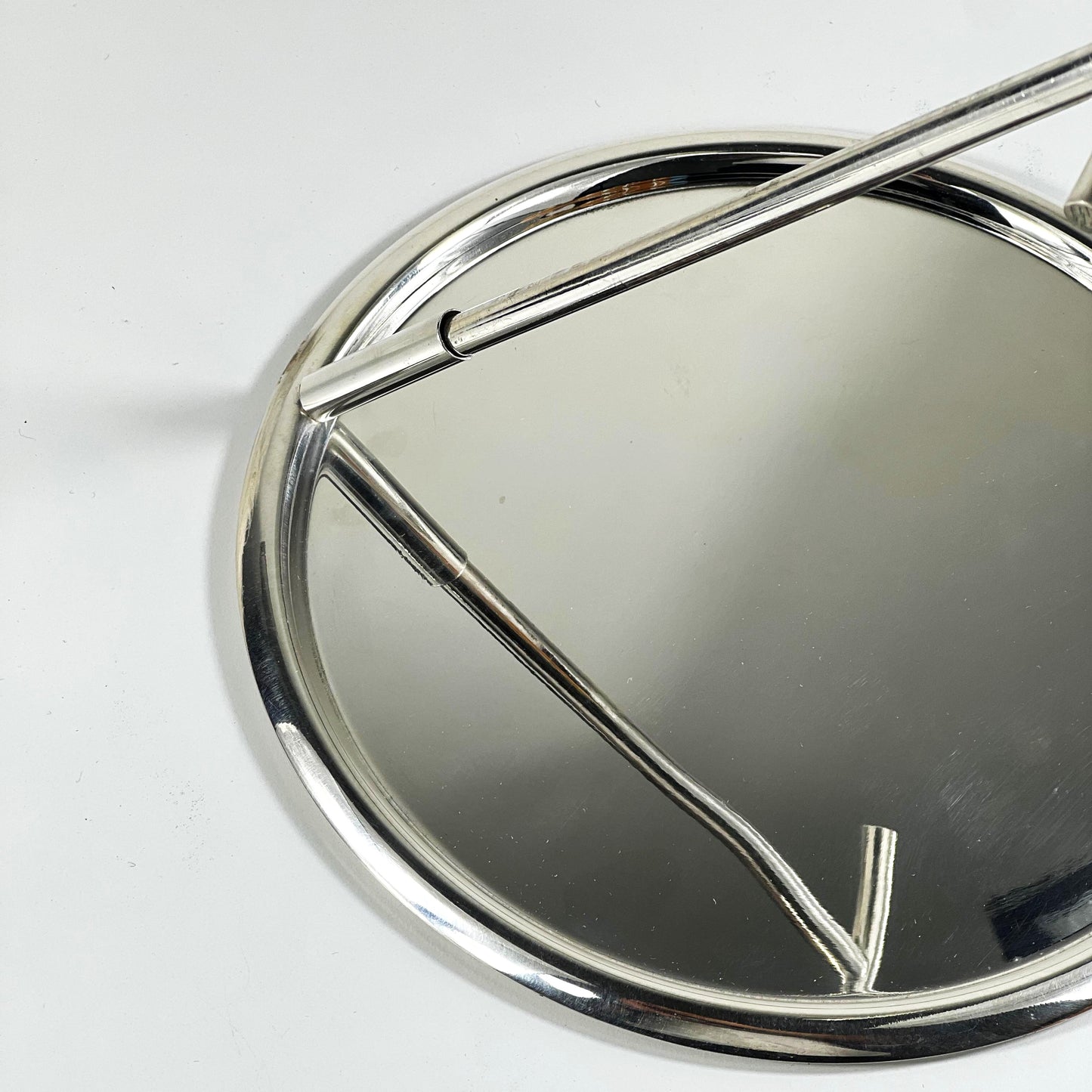 ROUND SERVING TRAY SILVER