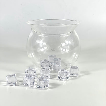 Triangle cocktail crystal glass- L: 12.5*12.3cm