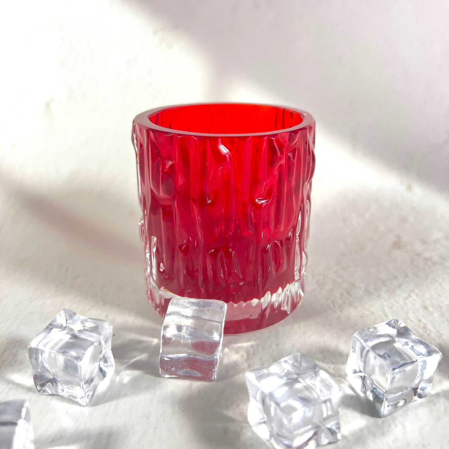 SHELL RED GLASS 7CM