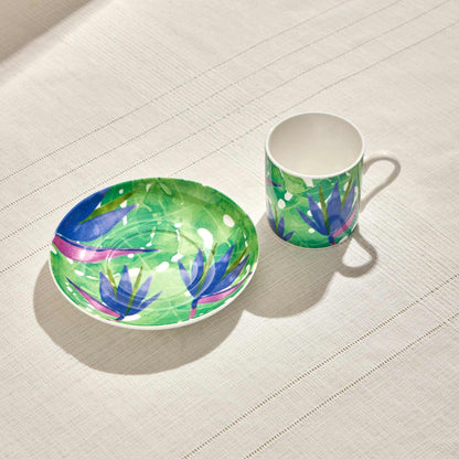 BOTANIC PORCELAIN COFFEE CUP -VIOLETElevate your coffee experience with our Botanic Porcelain Coffee Cup, a perfect blend of elegance and nature-inspired charm. This cup features a delicate botanical dCUP AND SAUCER