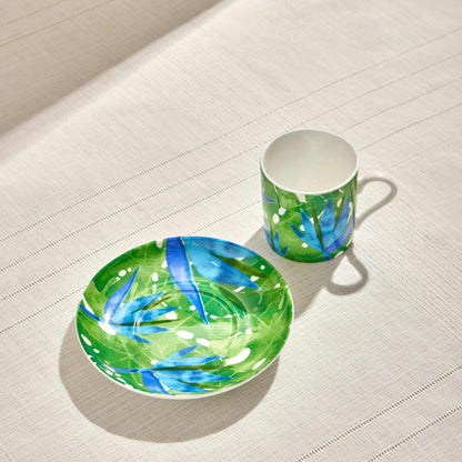 BOTANIC PORCELAIN COFFEE CUP -BLUEElevate your coffee experience with our Botanic Porcelain Coffee Cup, a perfect blend of elegance and nature-inspired charm. This cup features a delicate botanical dCUP AND SAUCER