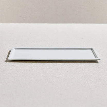 FLAT PORCELAIN D. SERVING PLATE