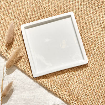 FLAT PORCELAIN K. SERVING PLATE