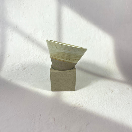 CONICAL SHAPED TEA CUP WITH HOLDER 100ML/CREAM