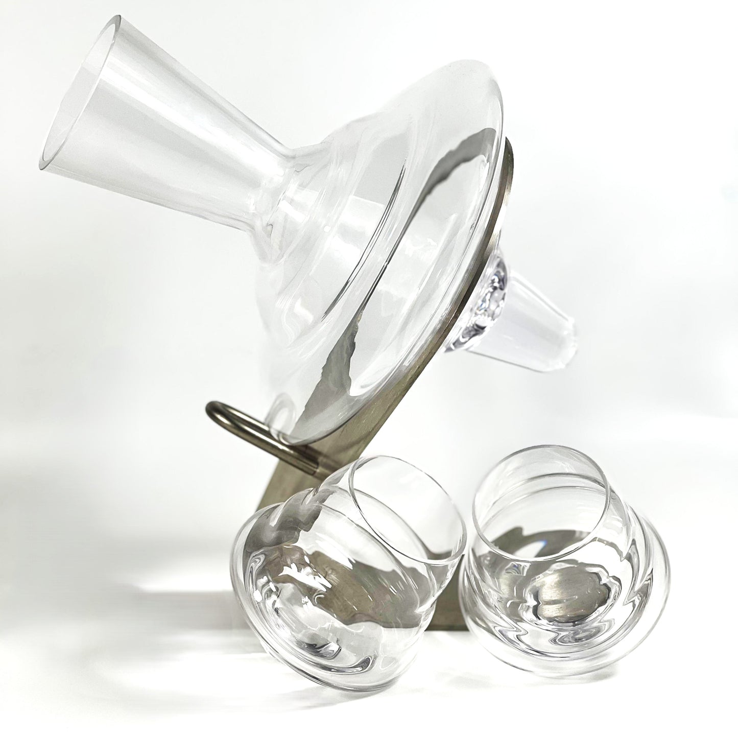DECANTER WITH METAL ATAND /SET OF 4