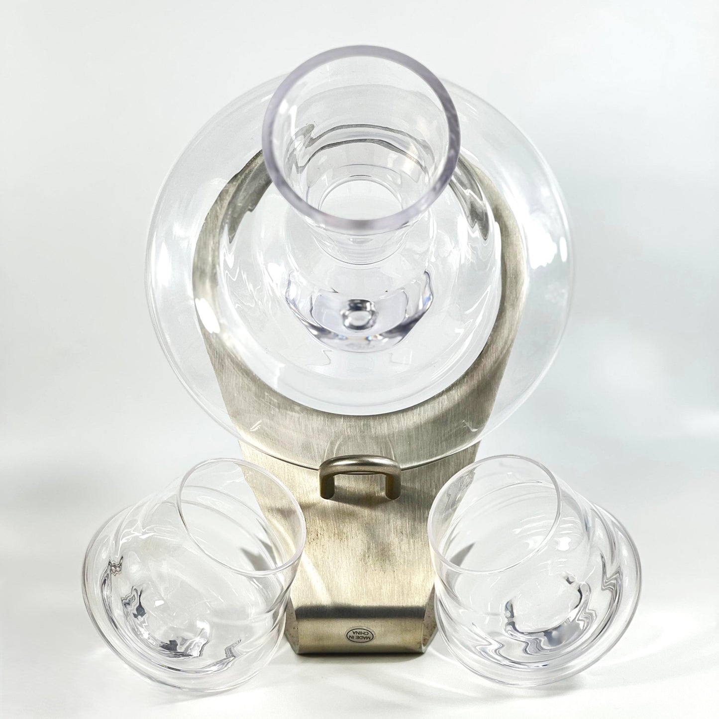 DECANTER WITH METAL ATAND /SET OF 4