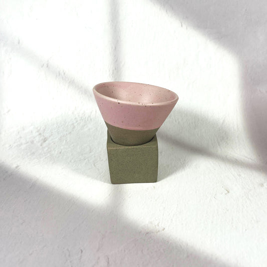 CONICAL SHAPED TEA CUP WITH HOLDER 100ML/PINK