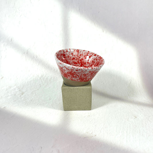 CONICAL SHAPED TEA CUP WITH HOLDER 100ML/RED