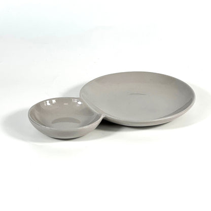 GRAY TWO-COMPARTMENT PLATE