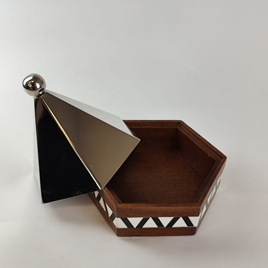 WOODEN PIRAMID BOWL