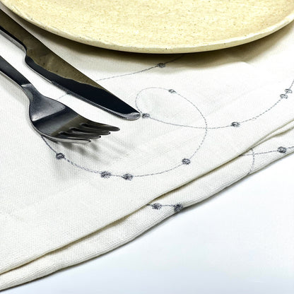 RAIN DROP SILVER LINEN RUNNER