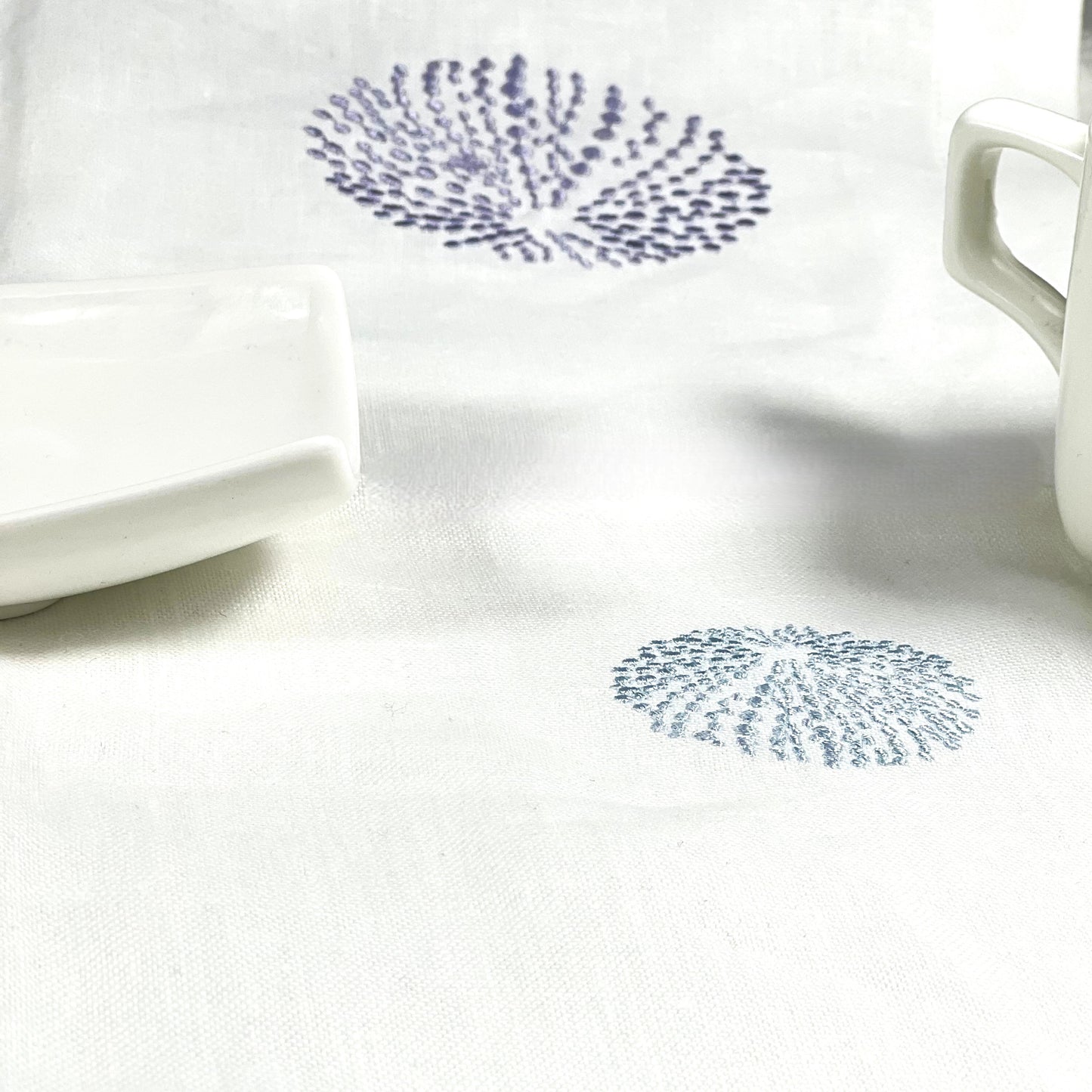 SEA URCHIN PURPUL-WHITE RUNNER