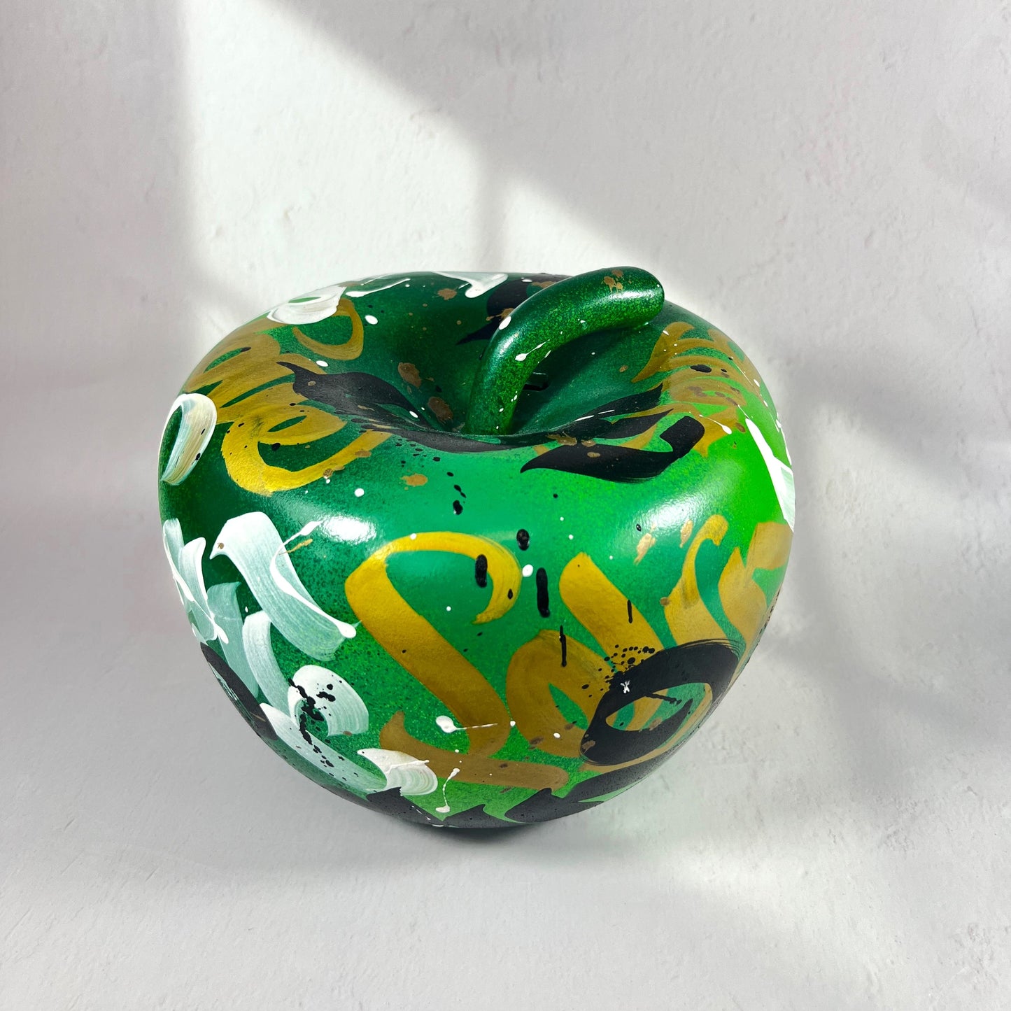 EVA/SMOKE ONE -APPLE-SHAPED MONEYBOX